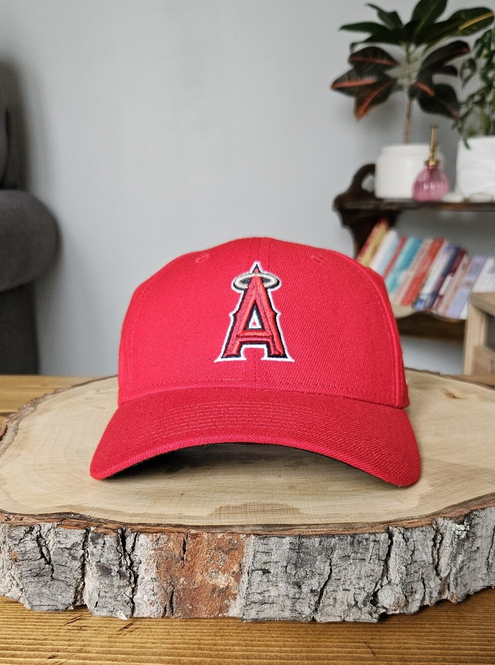 New Era Los Angeles Angels 39THIRTY Stretch Fit Hat - Size S/M